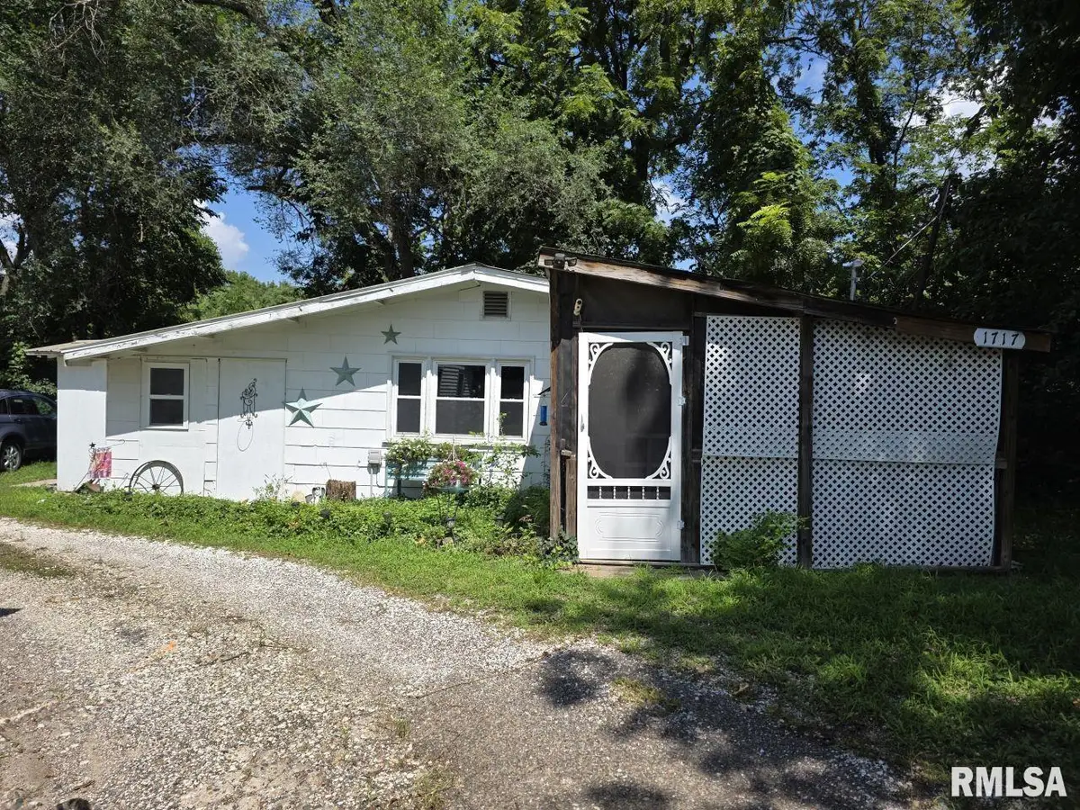 1717 N 4th, Quincy, IL 62301 - Image #1