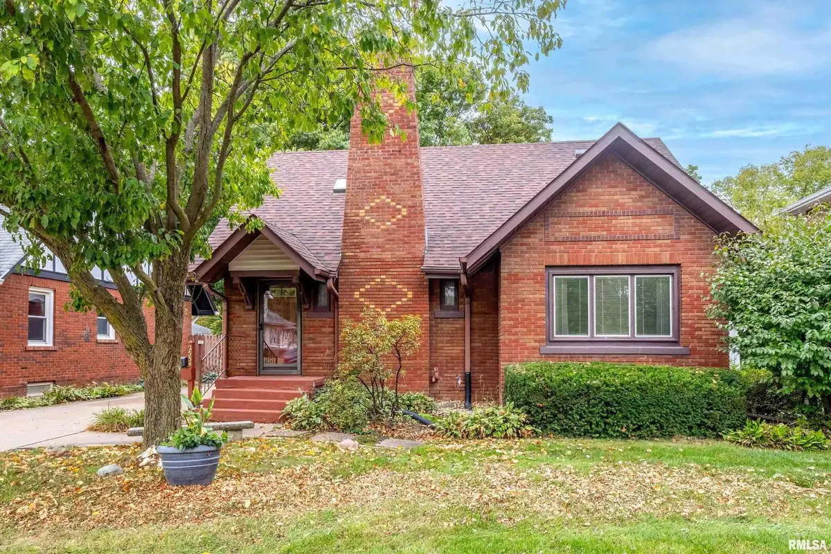 2534 30th St Street, Rock Island, IL  - #1
