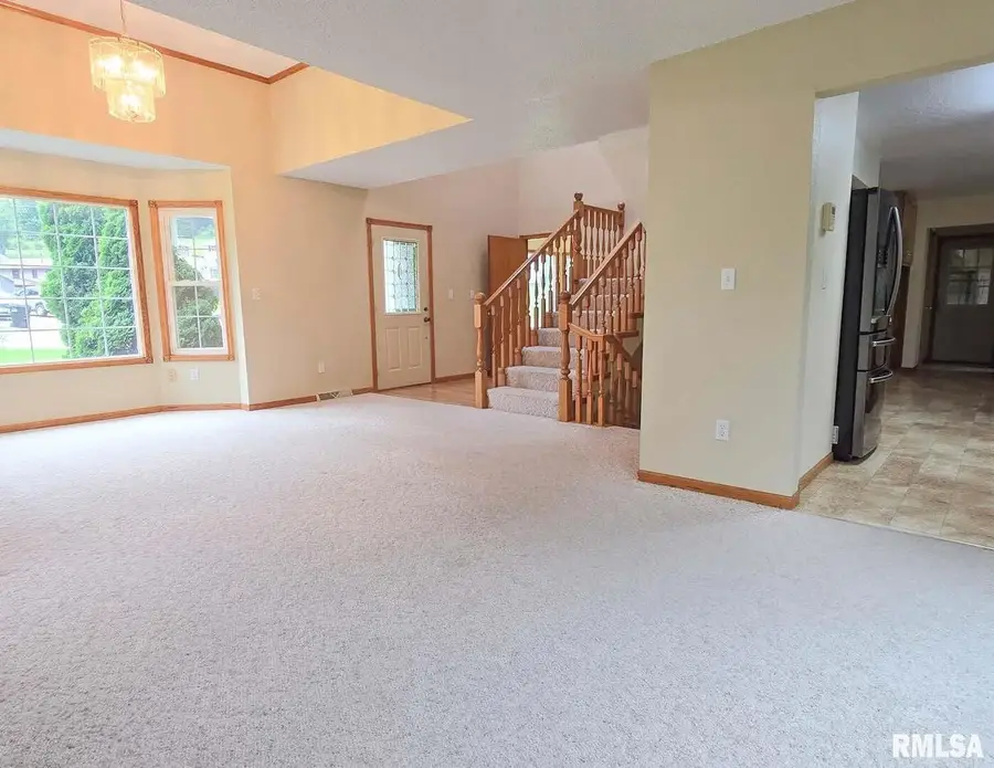 100 Duetel Court, Bellevue, IA 52031 - Image #2