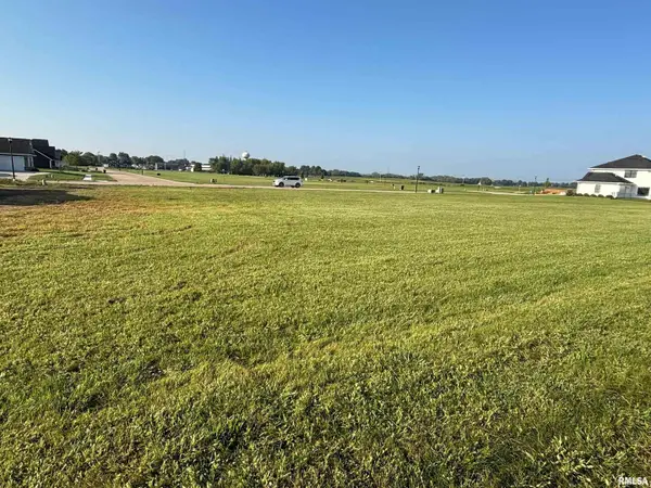 113 W School View Road, Geneseo, IL 61254-2602