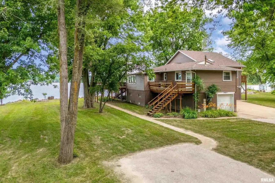 24653 178th Street, Pleasant Valley, IA 52767 - Image #2