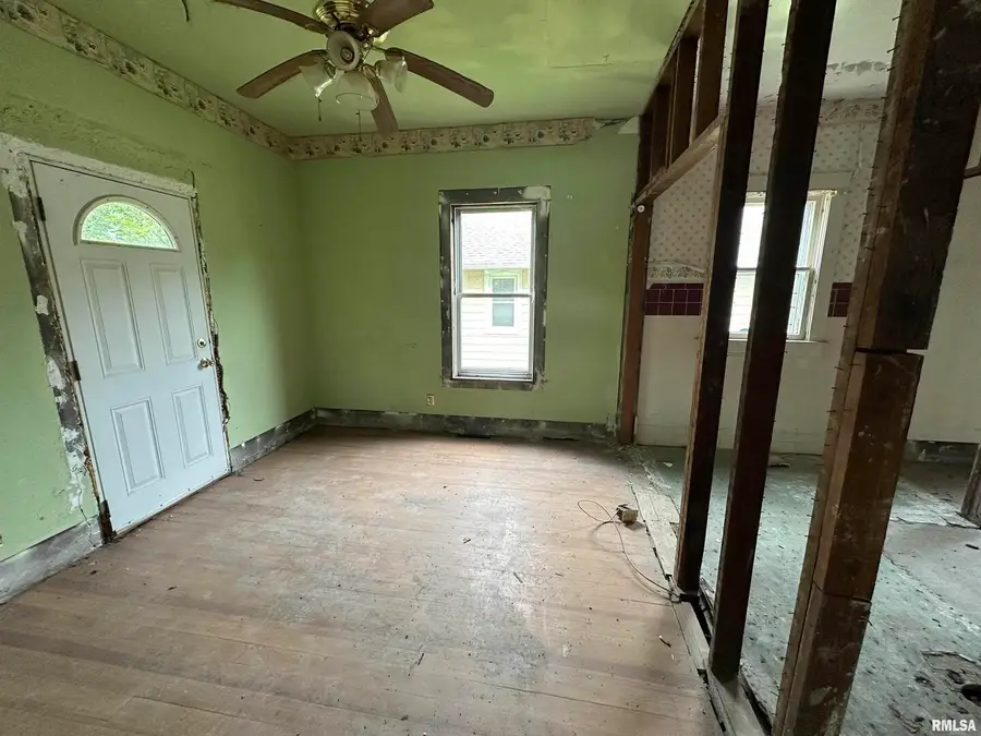 3136 9 1/2 Street, Rock Island, IL 61201 - Image #3