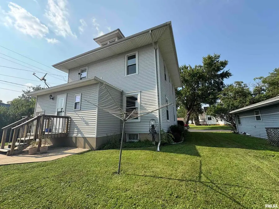 17 E 5th Street, Milledgeville, IL 61051 - Image #2