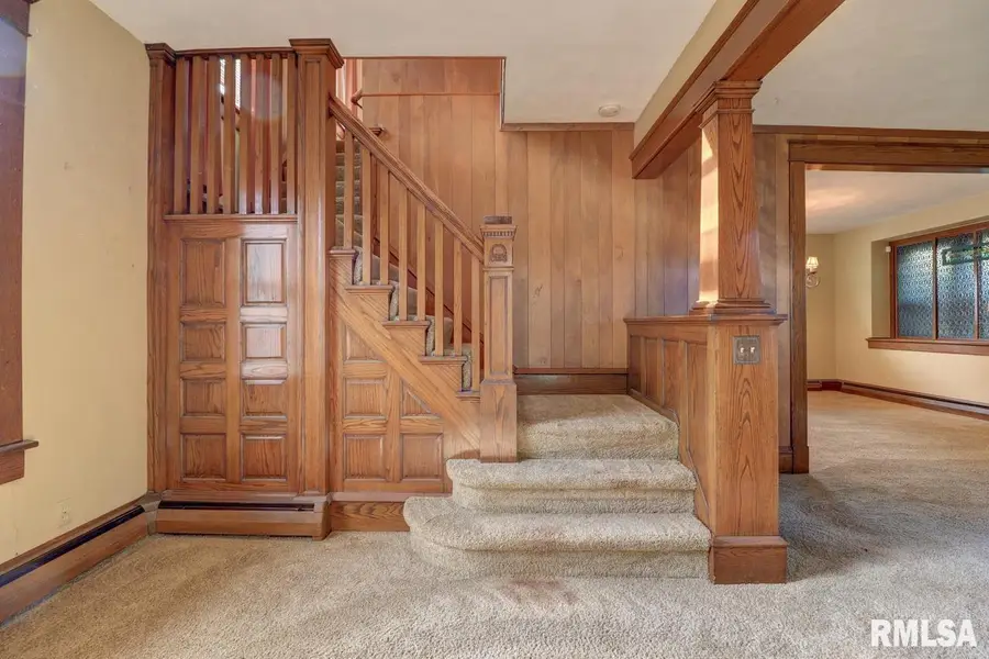 823 14th Avenue S, Clinton, IA 52732 - Image #3