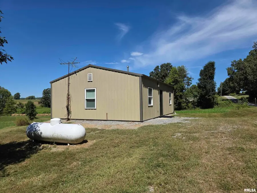 28 Simpson Lane, Elizabethtown, IL 62931 - Image #2