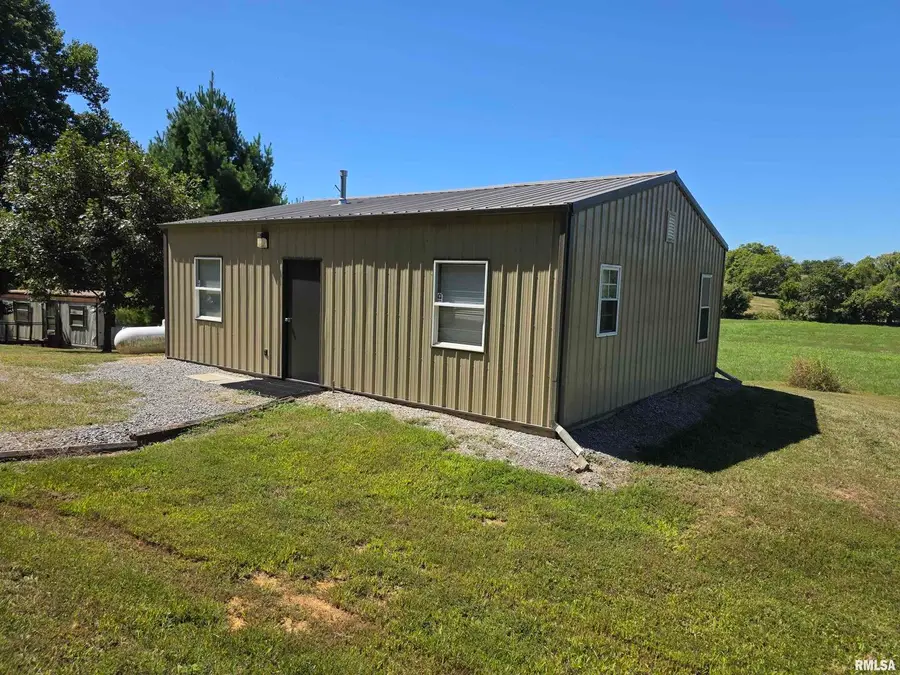 28 Simpson Lane, Elizabethtown, IL 62931 - Image #3