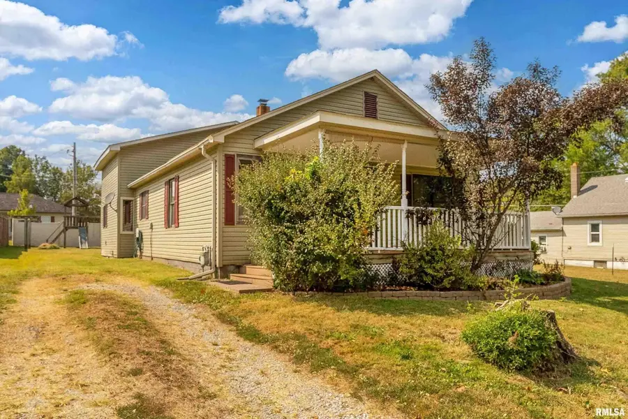 414 S Hubbard Avenue, Goreville, IL 62939 - Image #2