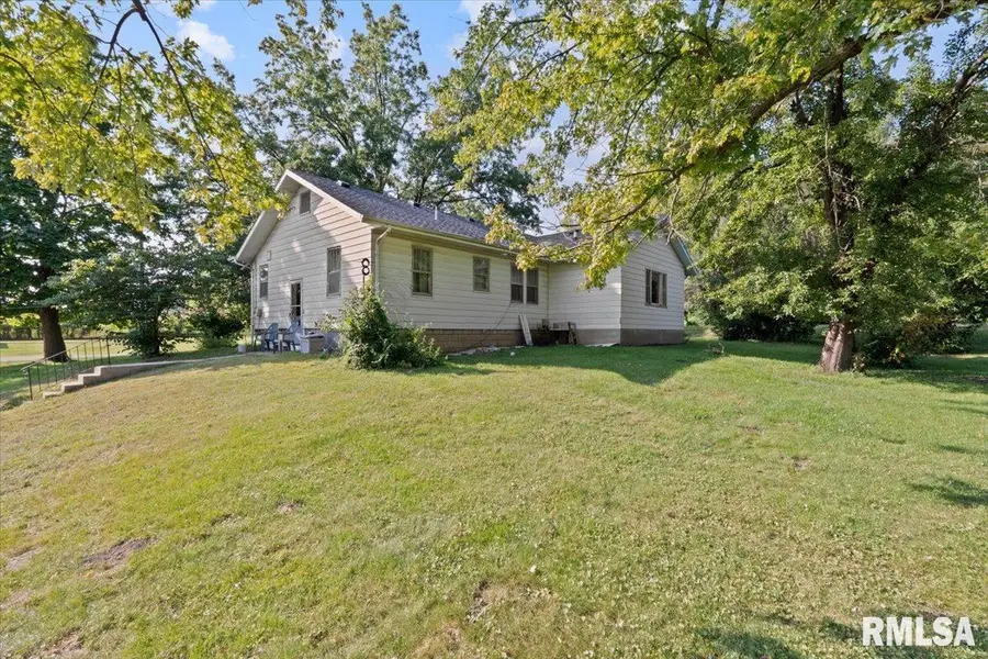 3302 38th Avenue, Moline, IL 61265 - Image #2