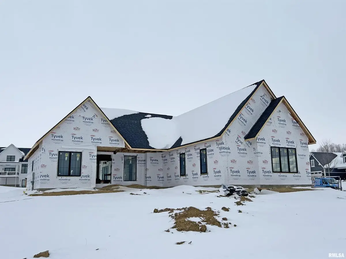 4790 Woodland Drive, Bettendorf, IA 52722 - #1