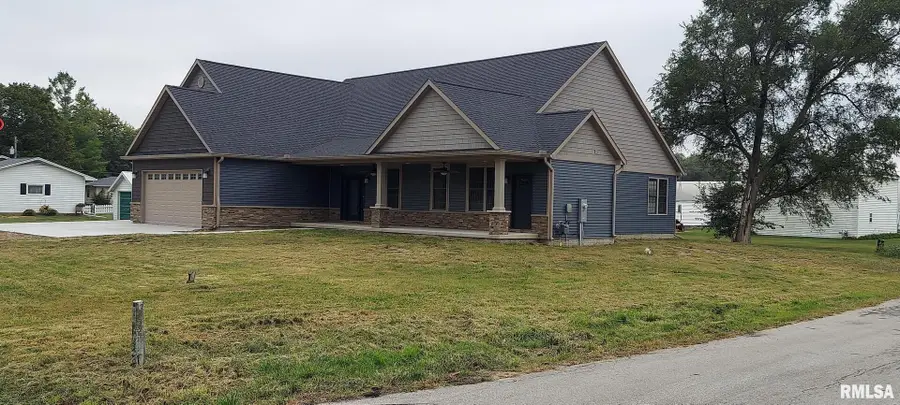 910 W Main Street, Aledo, IL 61231 - Image #2