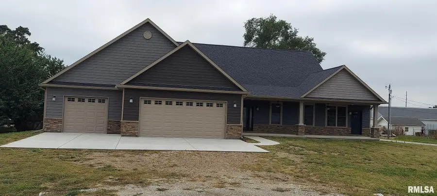 910 W Main Street, Aledo, IL 61231 - Image #3