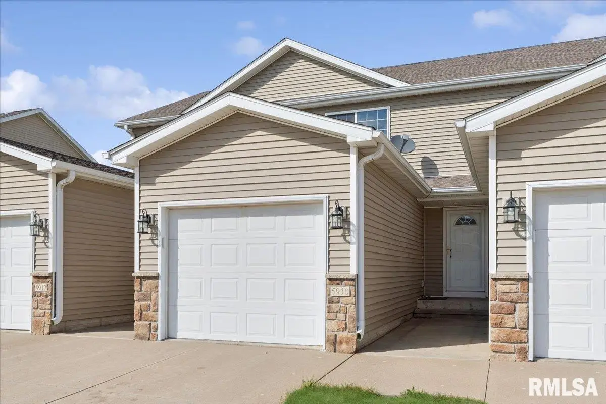 5910 Austin Avenue, Davenport, IA 52804 - #1