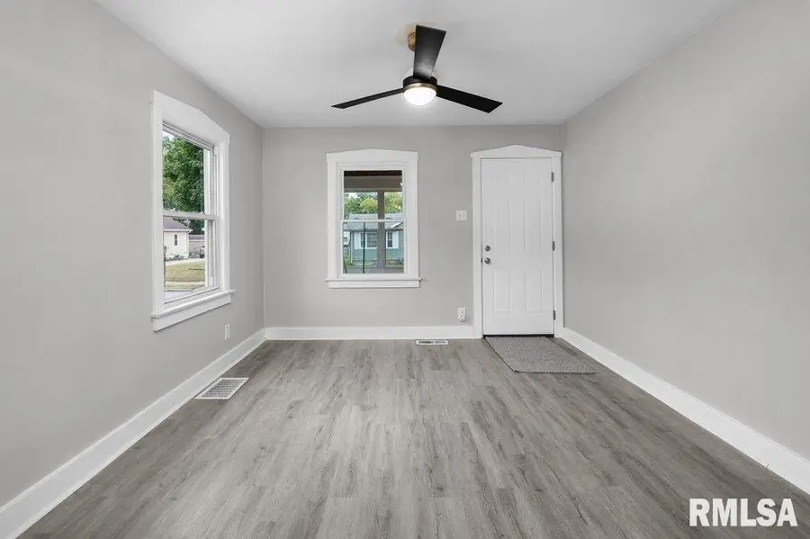 2519 29 1/2 Street, Rock Island, IL 61201 - #3