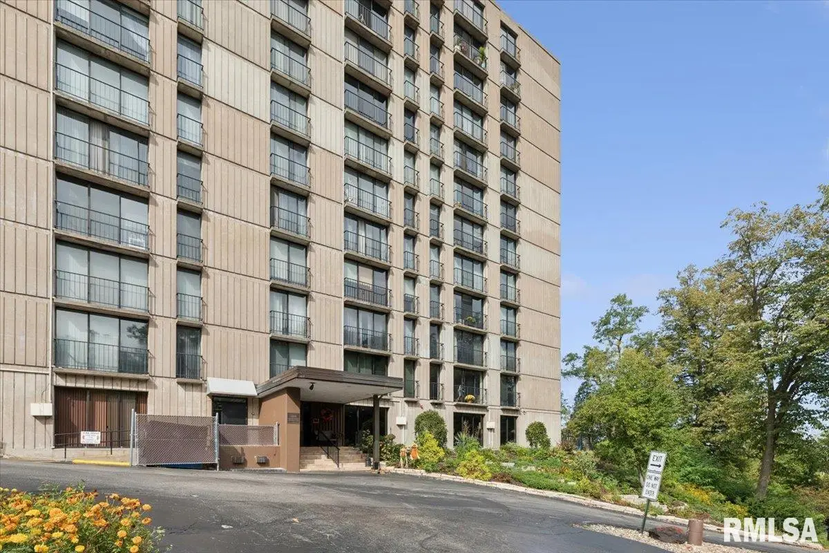 1800 7th Street #2A, East Moline, IL 61244 - #1