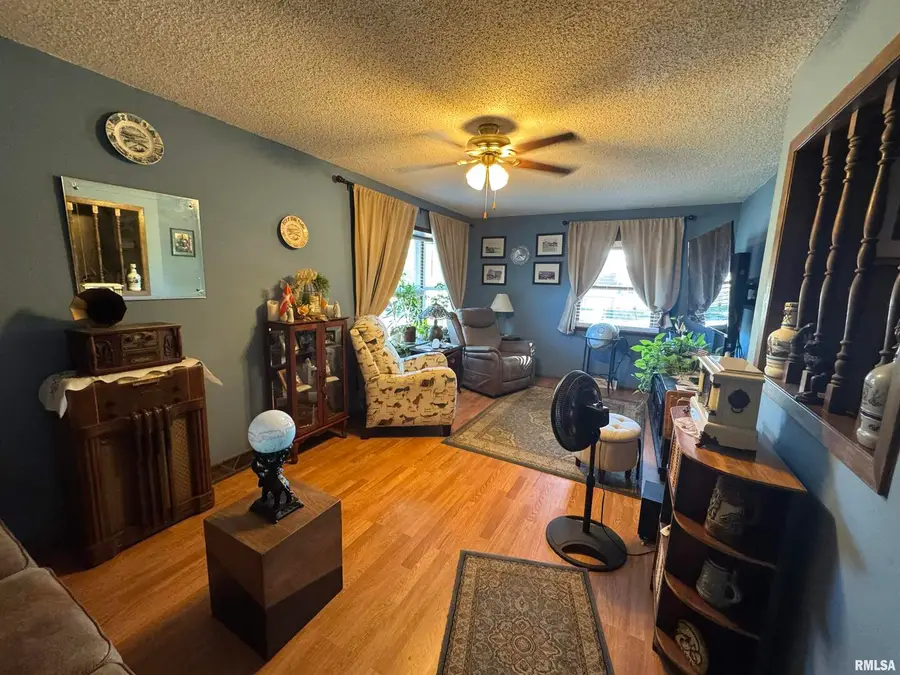 2340 Lafayette Terrace, Clinton, IA 52732 - Image #2