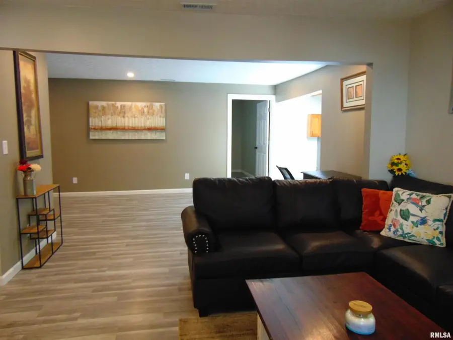 812 W Madison Street, Herrin, IL 62948 - Image #3