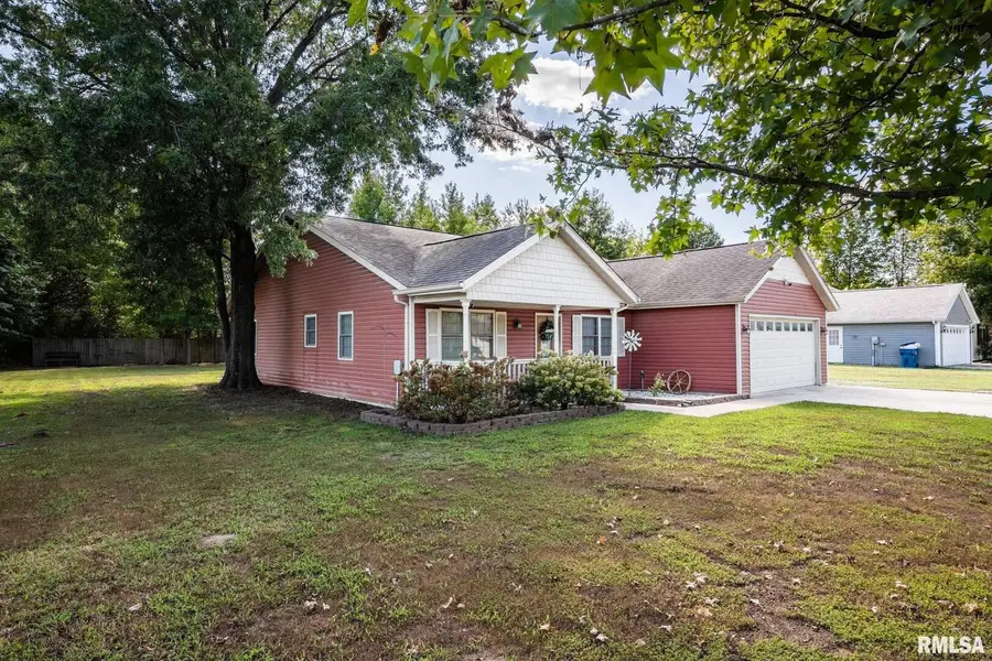 307 Noah Lane, Carterville, IL 62918 - Image #2