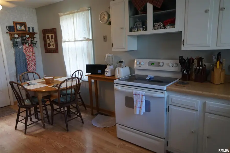 901 Stone Street, Bellevue, IA 52031 - Image #2