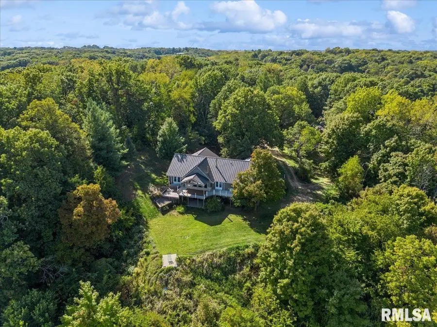 1650 468th Ave Avenue, Clinton, IA 52732 - Image #2