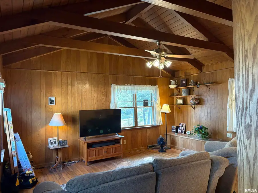 908 E Melbourne Avenue, Peoria, IL 61603 - Image #2