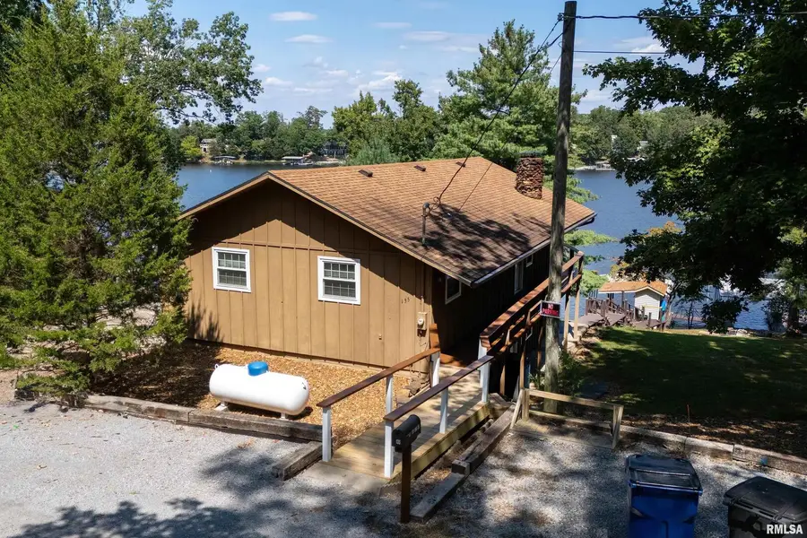 135 Oak Circle, Goreville, IL 62939 - Image #2