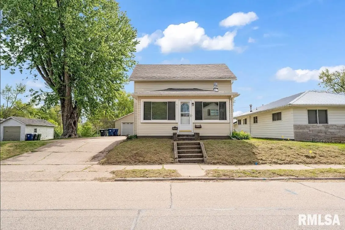 2823 N 3rd Street, Clinton, IA 52732 - Image #1