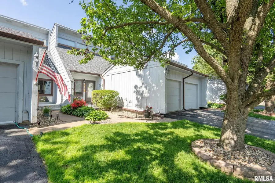 493 44th Avenue Court, East Moline, IL 61244 - Image #2