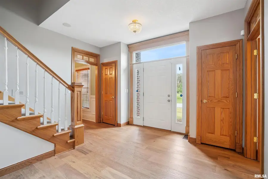 1830 Cromwell Circle, Davenport, IA 52807 - Image #3