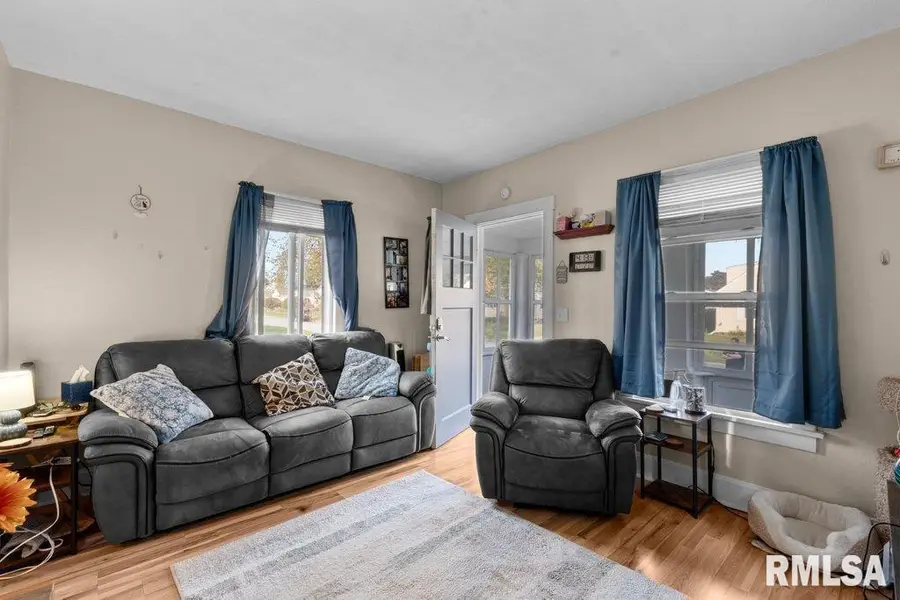 2427 32nd Street, Moline, IL 61265 - Image #3