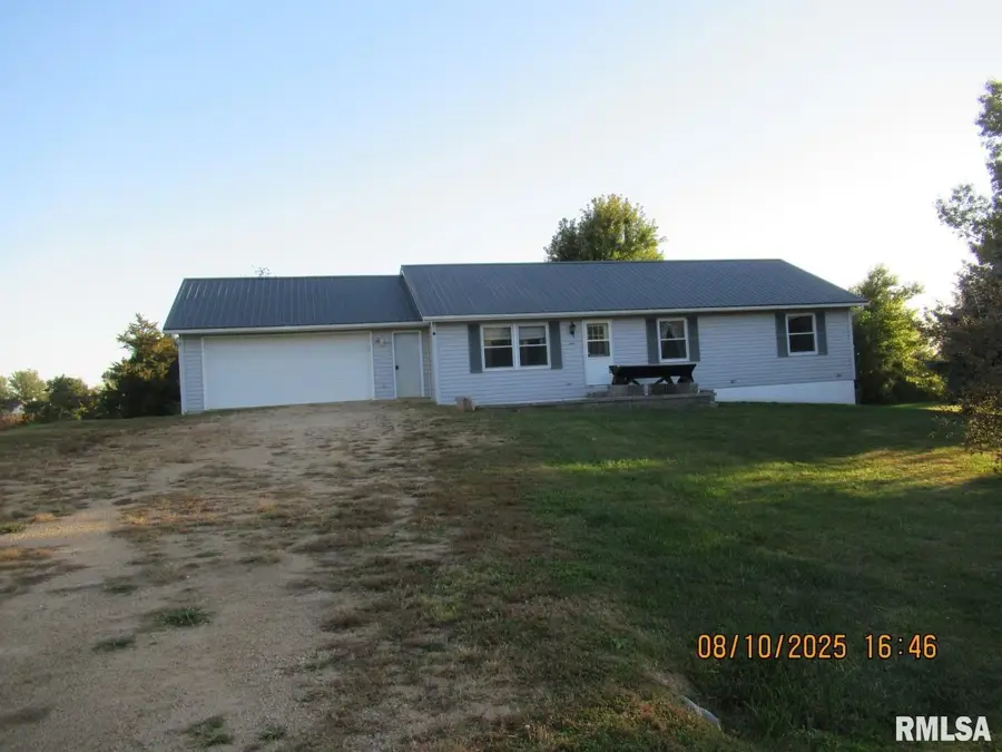 303 W Broadway Street, Stanwood, IA 52337 - #2