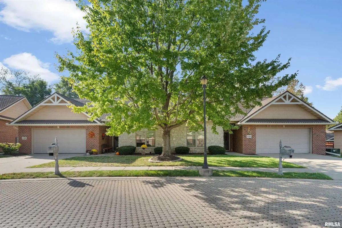 1102 2nd Street, Moline, IL 61265 - Image #1