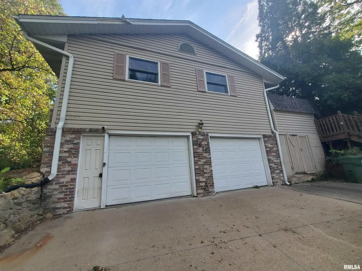 1637 Harrison Drive, Clinton, IA 52732 - Image #1