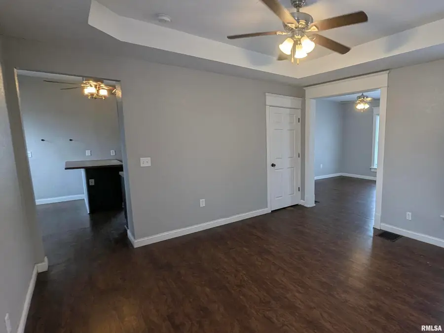 520 S Clark Street, Davenport, IA 52802 - #3