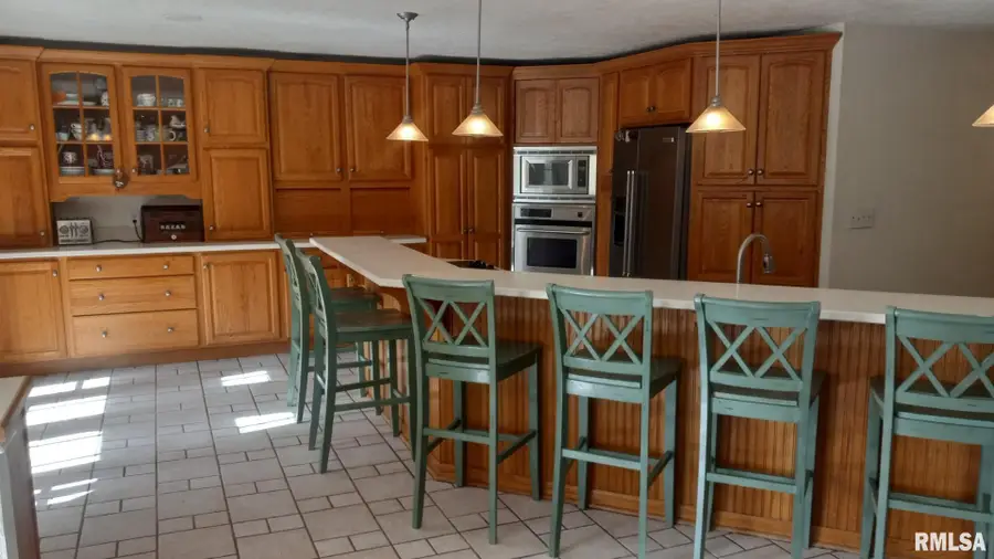 27841 Bowker Drive, Le Claire, IA 52753 - Image #2