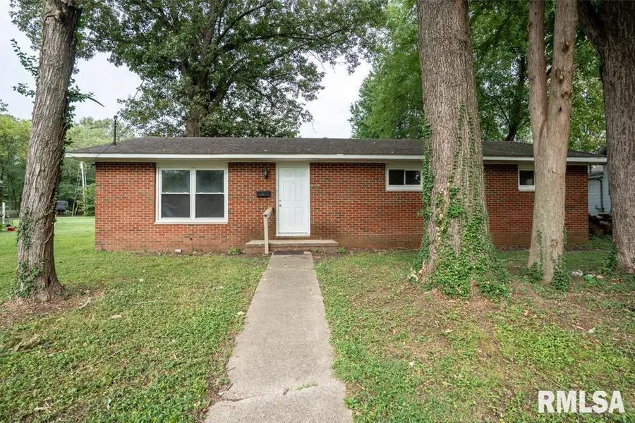 603 S Maple Street, West Frankfort, IL 62896 - Image #2