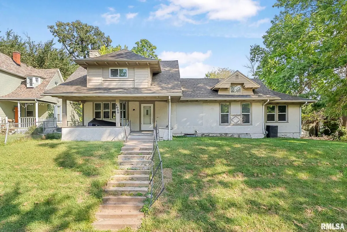 1020 E 15th St Street, Davenport, IA 52803 - #1