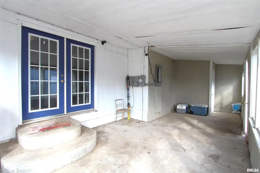 621 6th Street, Camanche, IA 52730 - Image #3