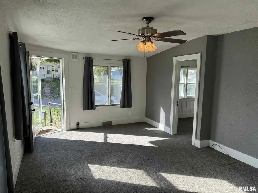 2209 39th Street, Rock Island, IL 61201 - Image #3