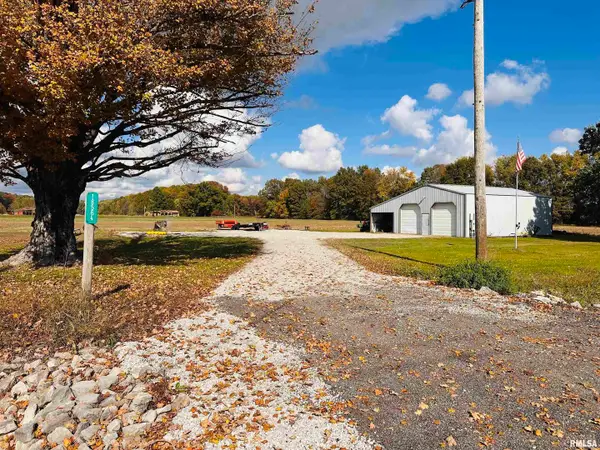 18564 Old Diswood Road, Tamms, IL 62988