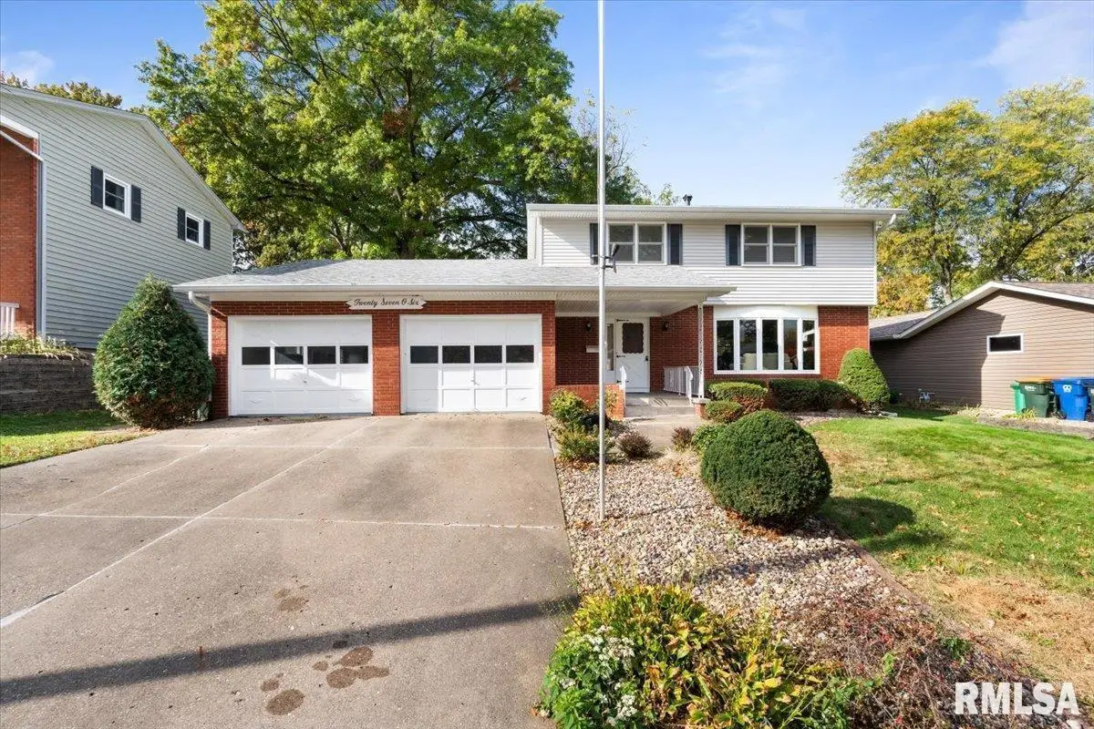 2706 Ridgewood Ave Avenue, Davenport, IA 52803 - #1