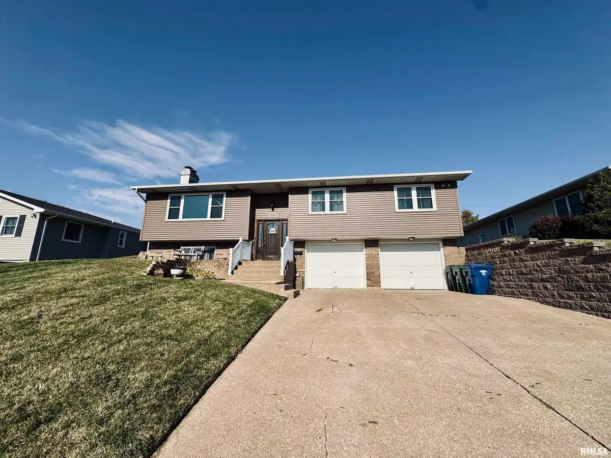 708 Tower Road, Clinton, IA 52732 - Image #1