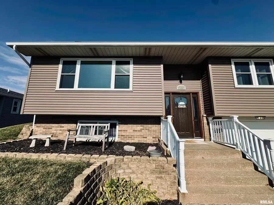 708 Tower Road, Clinton, IA 52732 - Image #3