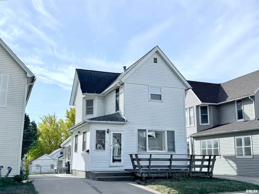 837 14th Avenue S, Clinton, IA 52732 - Image #2