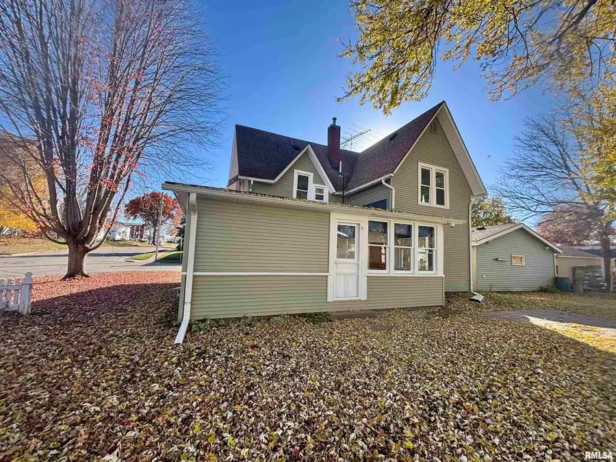 202 W Apple Street, Maquoketa, IA 52060 - Image #3