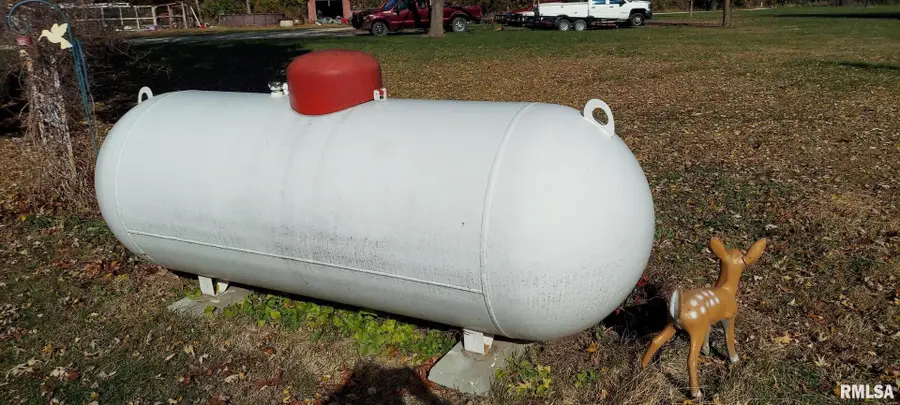 862 270th Street, Viola, IL 61486 - Image #2