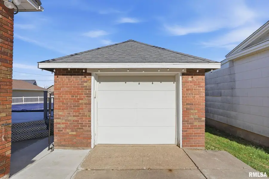 508 3rd Street, Durant, IA 52747 - Image #3