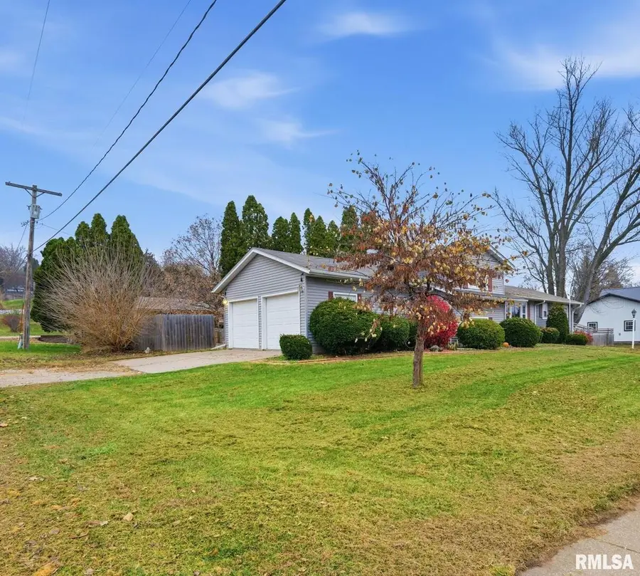 516 4th Street, Buffalo, IA 52728 - Image #2