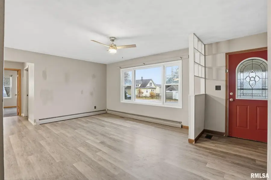 516 4th Street, Buffalo, IA 52728 - Image #3