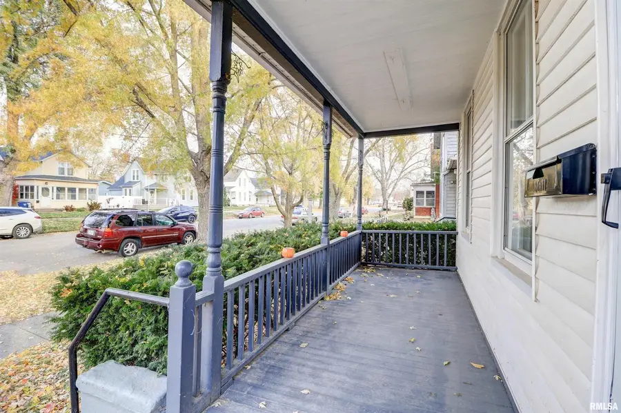 1913 Pershing Boulevard, Clinton, IA 52732 - Image #2