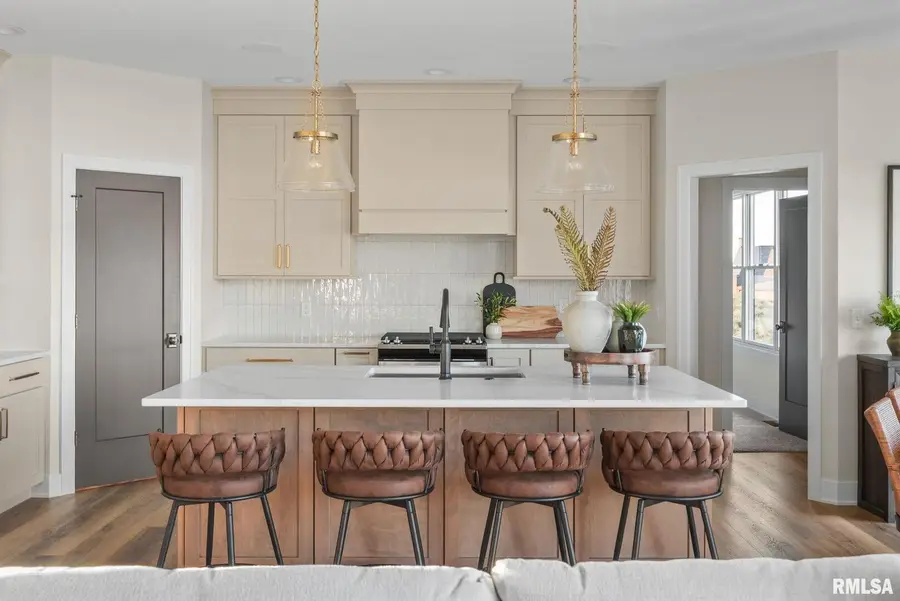 5167 Lakeside Court, Bettendorf, IA 52722 - Image #3